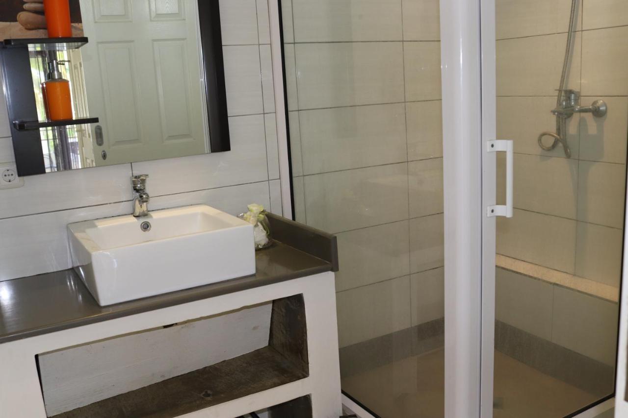 Seacret Bay Apartment Pereybere Beach ภายนอก รูปภาพ