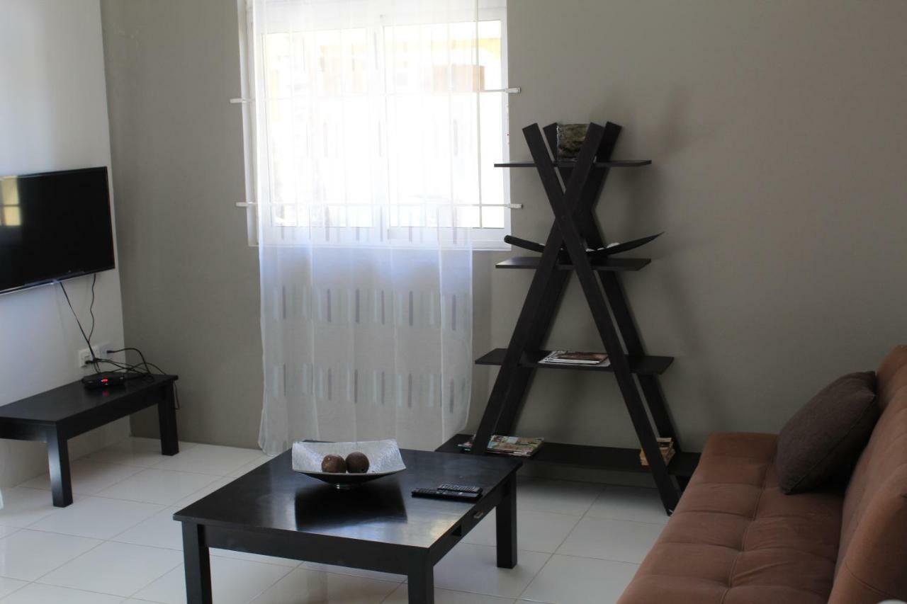 Seacret Bay Apartment Pereybere Beach ภายนอก รูปภาพ